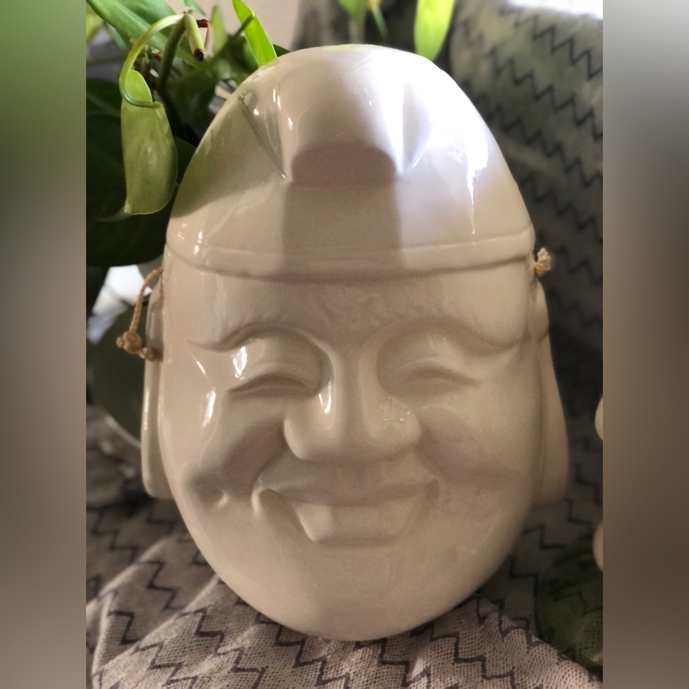 Vintage Wall Mask Made in Taiwan Chinese? Japanese? Warrior Helmet Closed Eyes